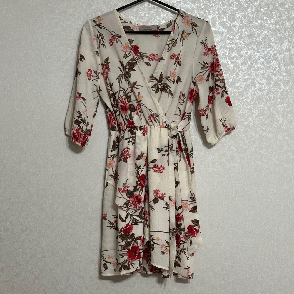 Dream of Me Floral‎ Mini Dress Faux Wrap Style 3/4 Sleeve Lightweight M